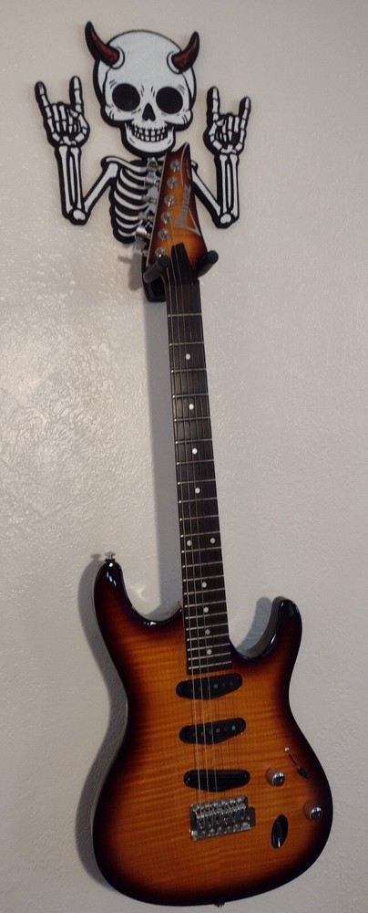 Guitar/Bass/Stringed Instrument Wall Mounted Hanger