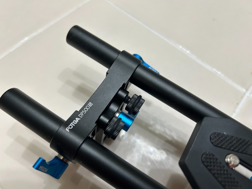 FOTGA DP500 II DSLR 15mm Rail Rod Base Plate Support System