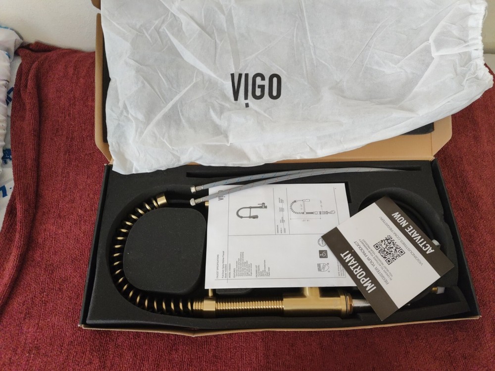 Vigo VG02003MG - Kitchen Faucet