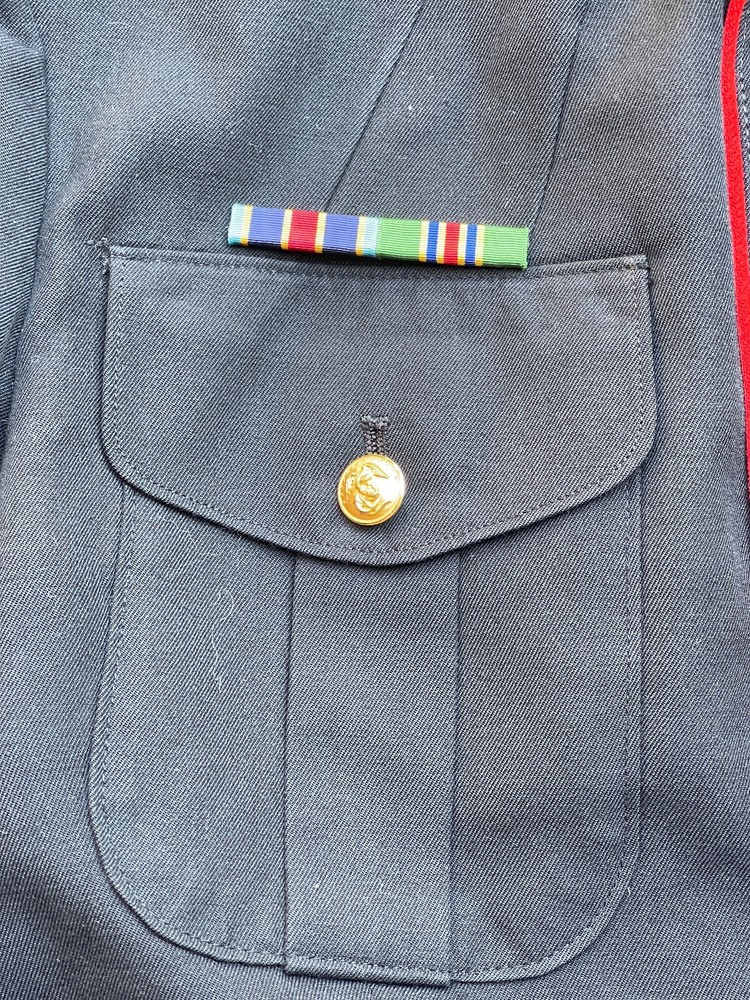 USMC Uniform Jacket W/ Medals Sz 41L