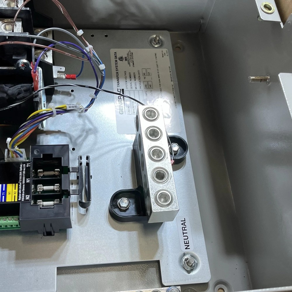 Generac RXSC200A3 Non-Service Rated 200 Amp Automatic Transfer Switch