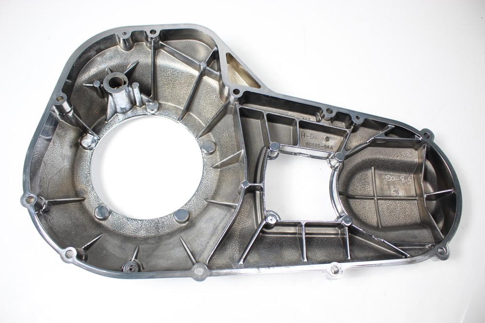 06 Harley Ultra Classic FLHTCUI Outer Primary Cover