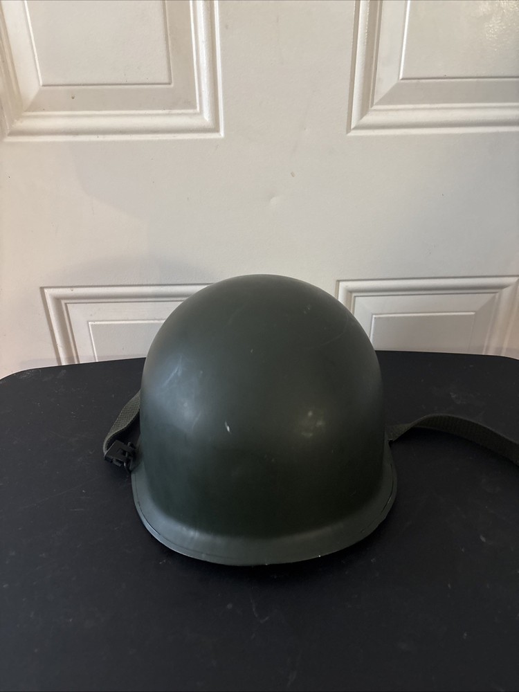 Reproduction M1 Helmet W/ Helmet Liner