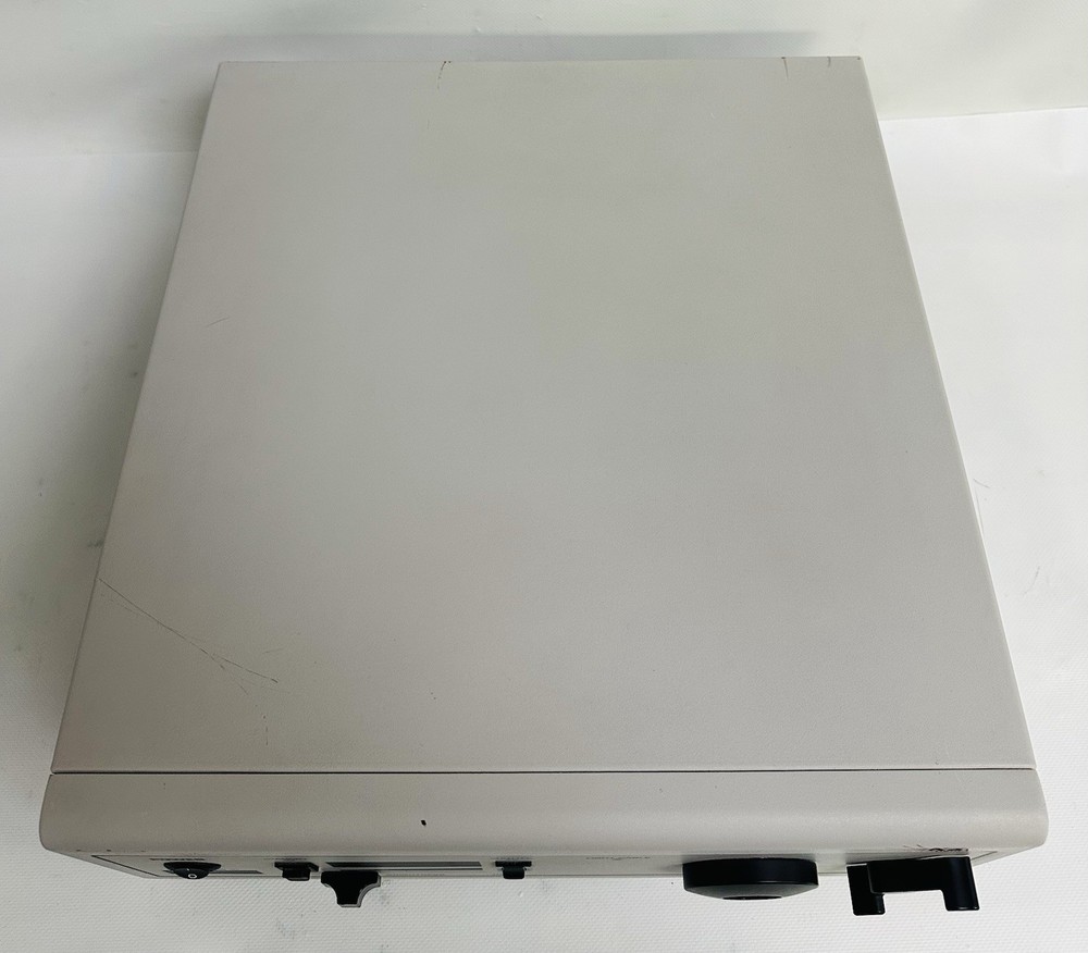 Stryker X6000 Light Source 220-185-000 W/ Xenon Module (Lamp Hours: Zero)