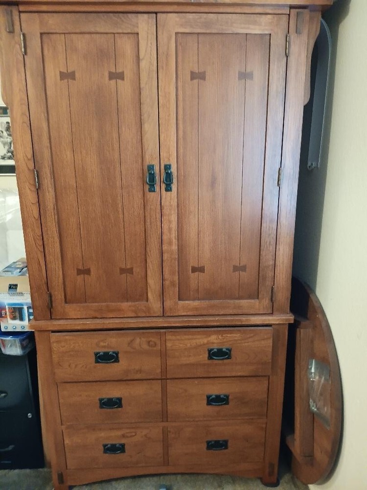 Solid Oak Armoire, Medium brown finish great condition