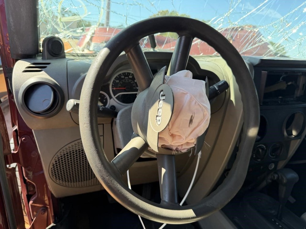 WRANGLER 2010 Transmission Shift 104918611