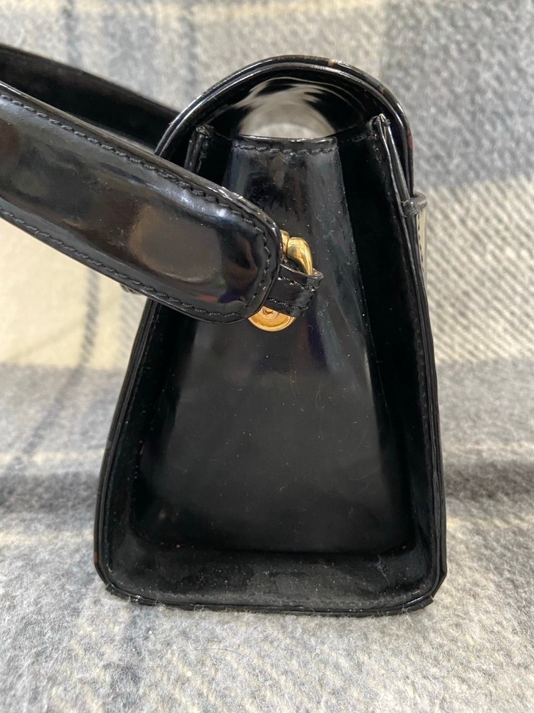 Vintage purse