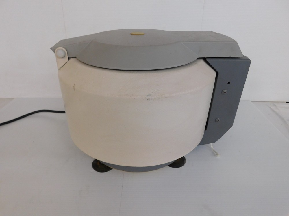 IEC CENTRA CL2 CENTRIFUGE (MPT37)
