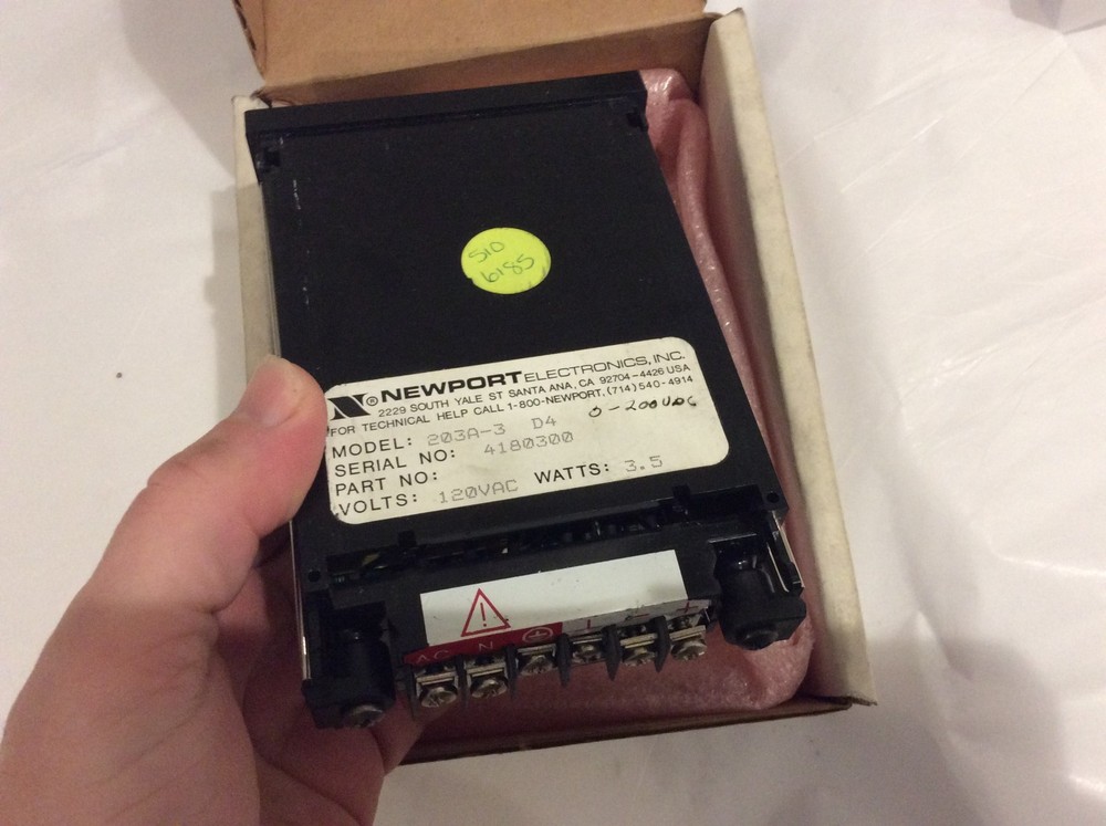 Newport Electronics 203A-3 Temperature Control
