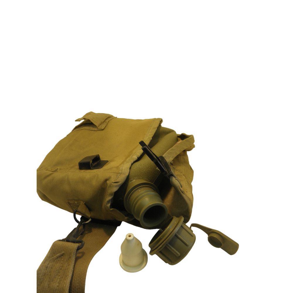 Military-Style Canteen 8 x 8