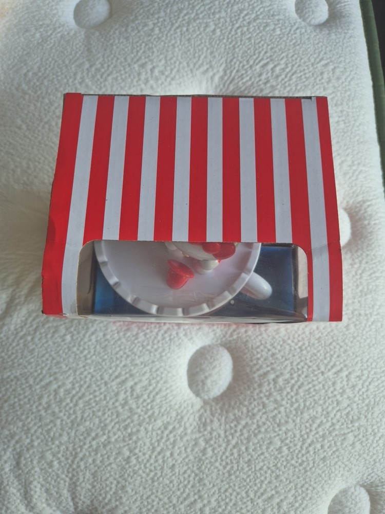 Hello Kitty Remote Control Driving Teacup Car 360° Spin Red White Ages 8+