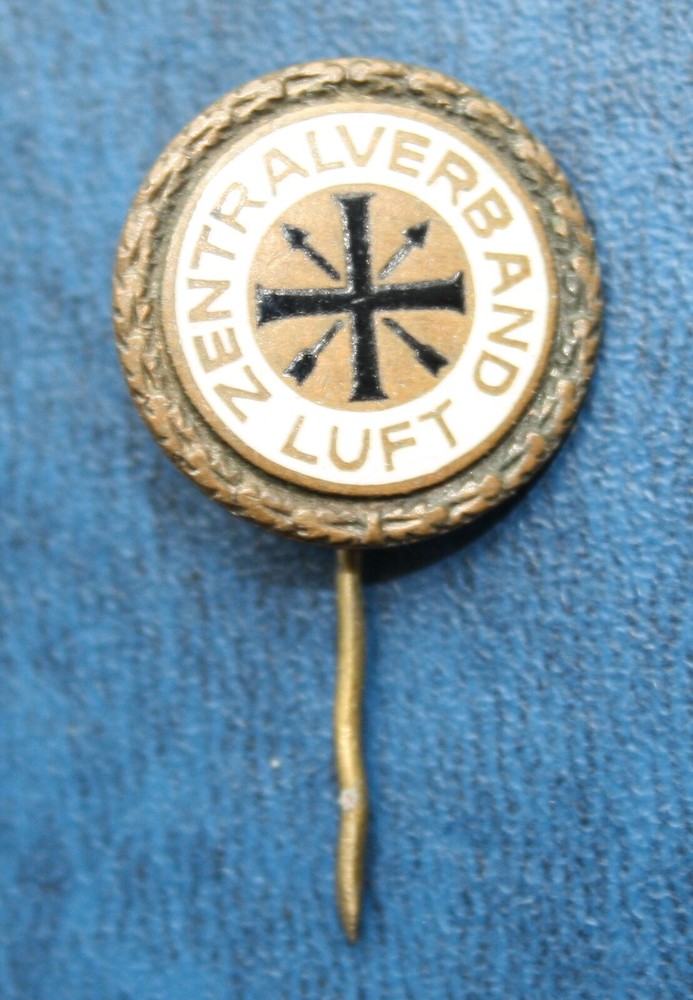 CENTRAL AVIATION ASSOCIATION Stickpin.