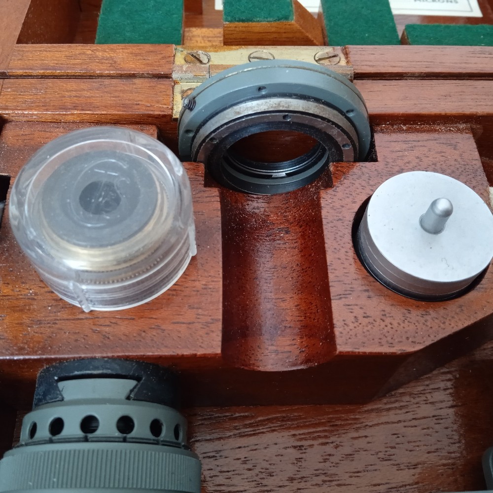 MICRO HARDNESS TESTER MO 6206 VICKERS MO 51315 PROJECTION MICROSCOPE