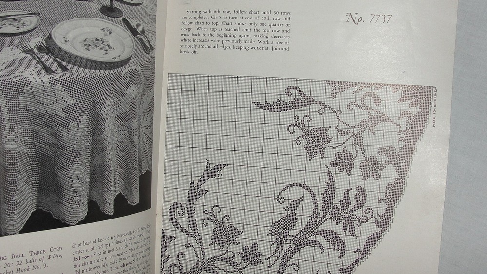 1947 COATS & CLARK CRAFT BOOK "TABLECLOTHS" #231 INSTRUCTION BOOK