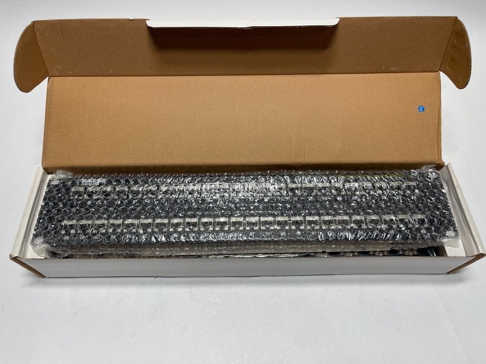 Black Box Feed-Through CAT6 48-Port Patch Panel, CBUT378954 **NEW OPEN BOX**
