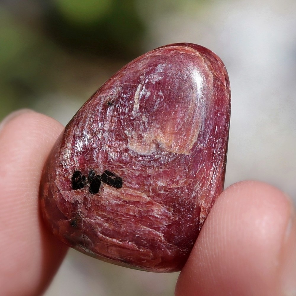 Tumbled Stone: Ruby, Red Corundum from India, Fluorescent (RUB54)