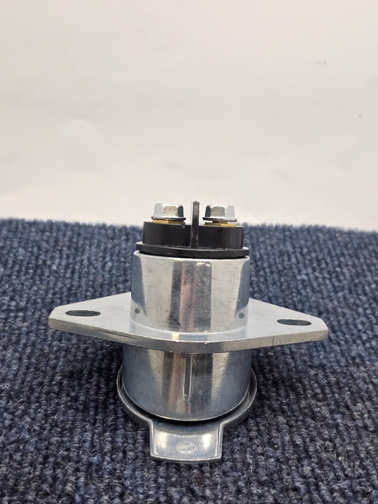 Dual Pole Socket Horizontal Pins Connector Steel