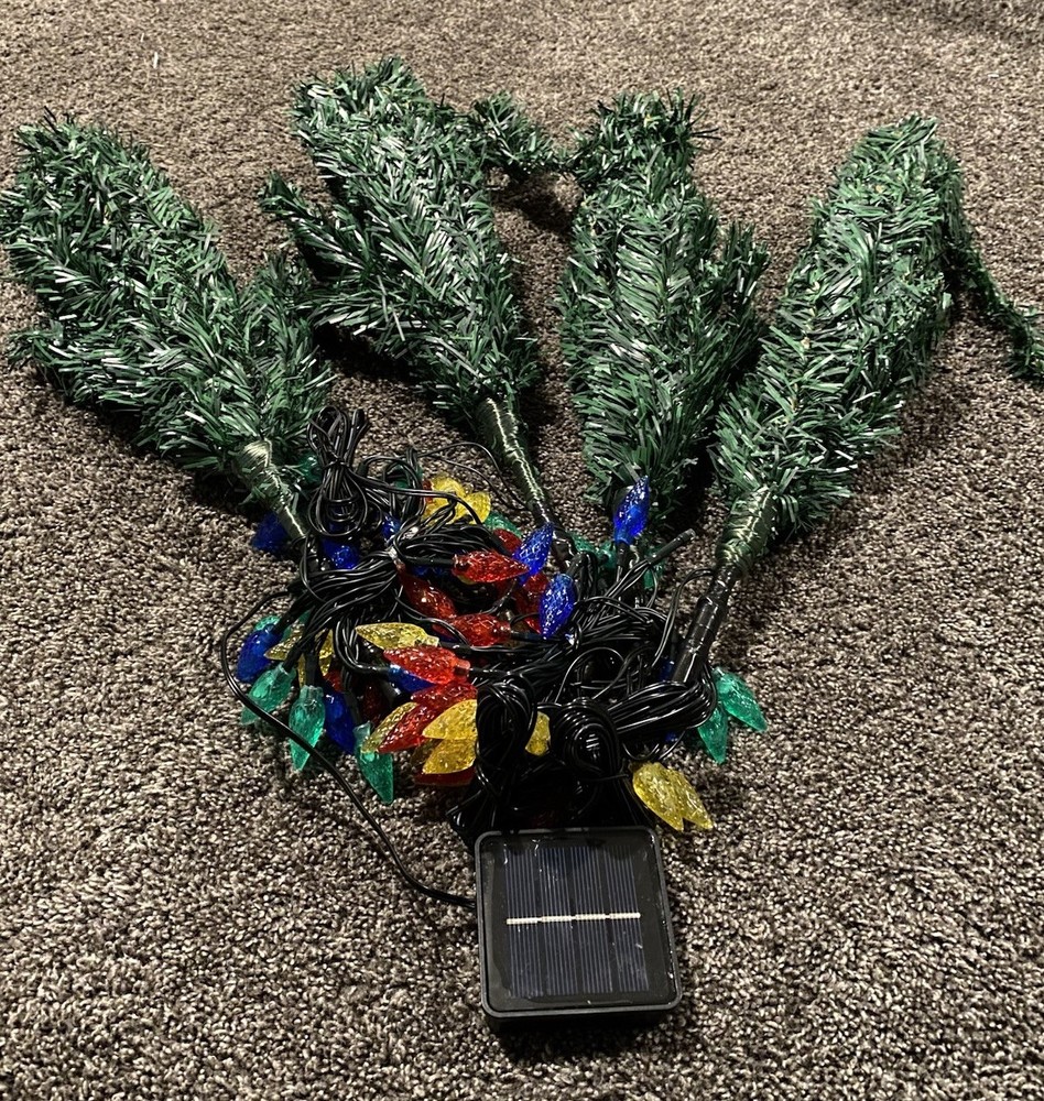 Kucicezu Christmas Trees Pathway Solar Powered 4pcs