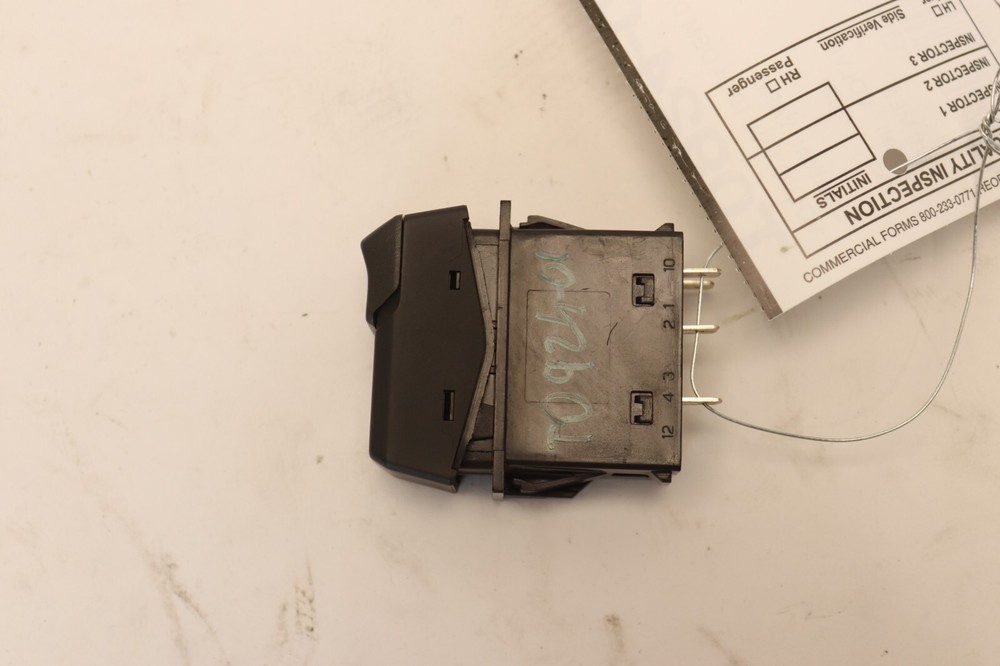 2019-2024 VOLVO VNL D13 DIFF DIFFERENTIAL LOCK CONTROL SWITCH BUTTON OEM