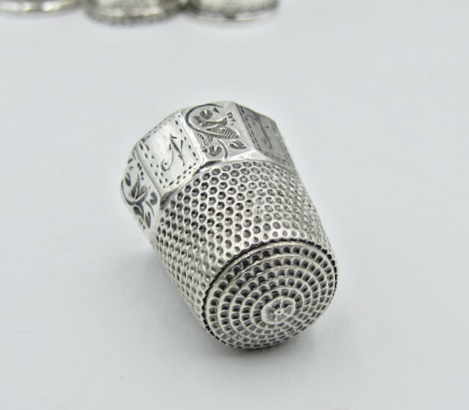 Size-9 Simons Bros. Sterling Silver Thimble Panel Etched Vintage Antique 19thC.