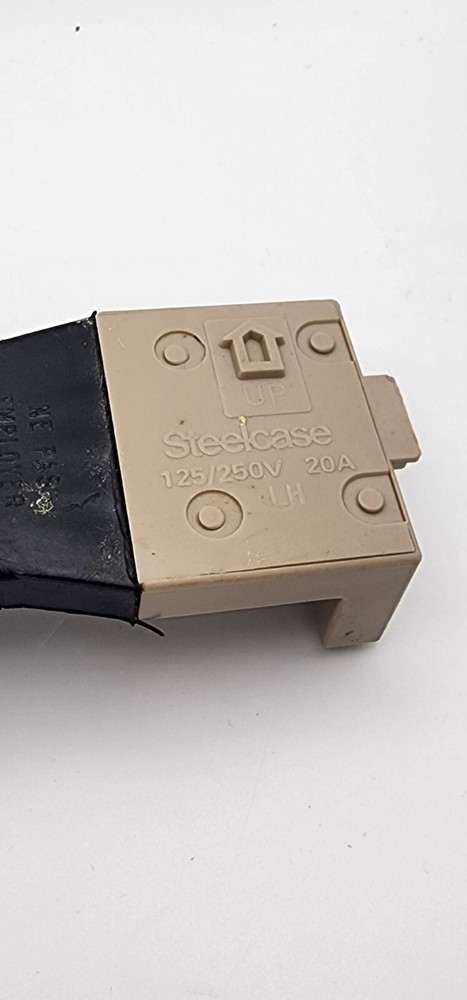 Steelcase 98668 Panel to Panel Connector