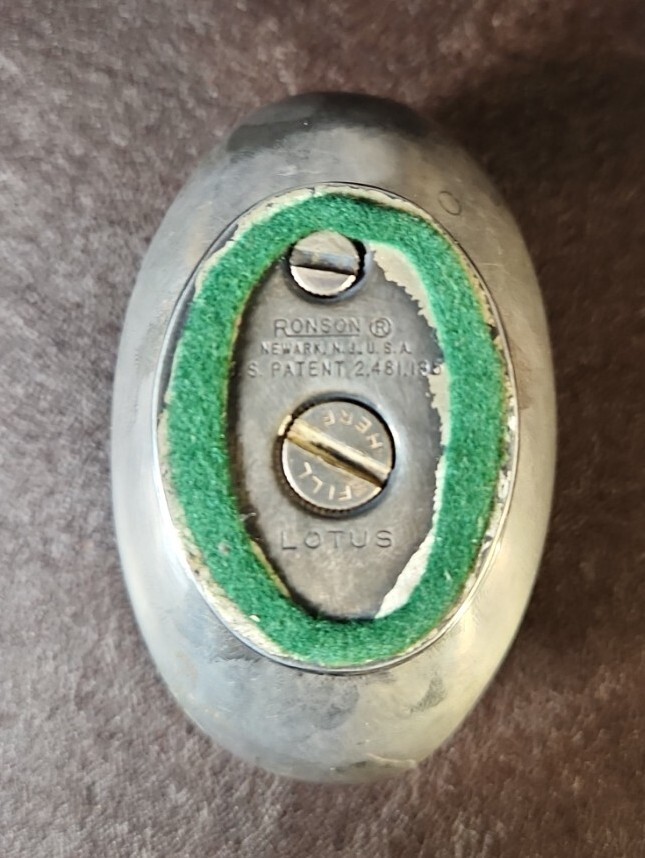 1953 Ronson Lotus Silver Plated Table Lighter *READ*