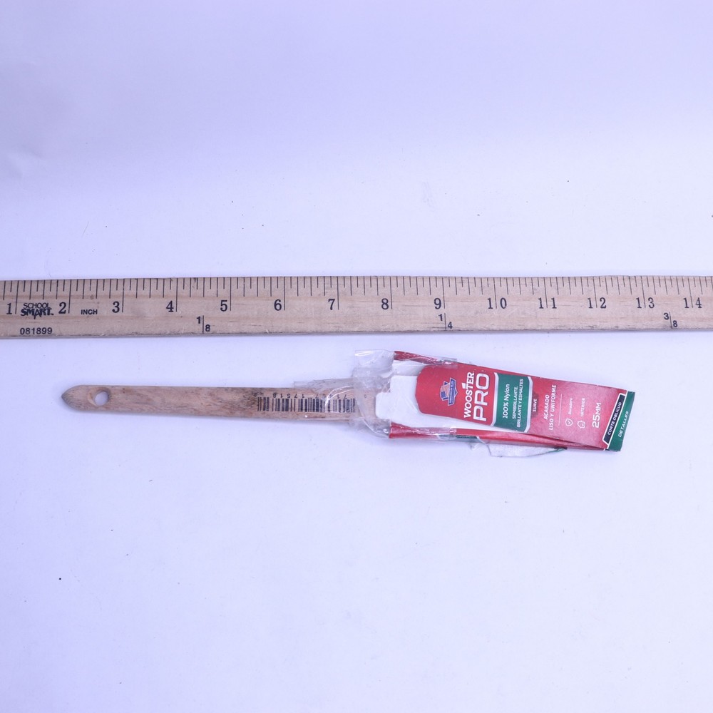 Wooster 1 in. Pro Nylon Thin Angle Sash Brush