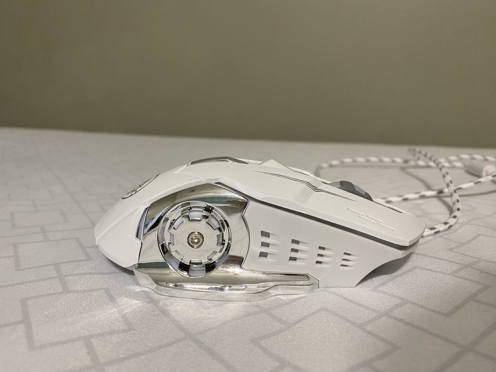 Limited edition white gaming weapon mouse￼