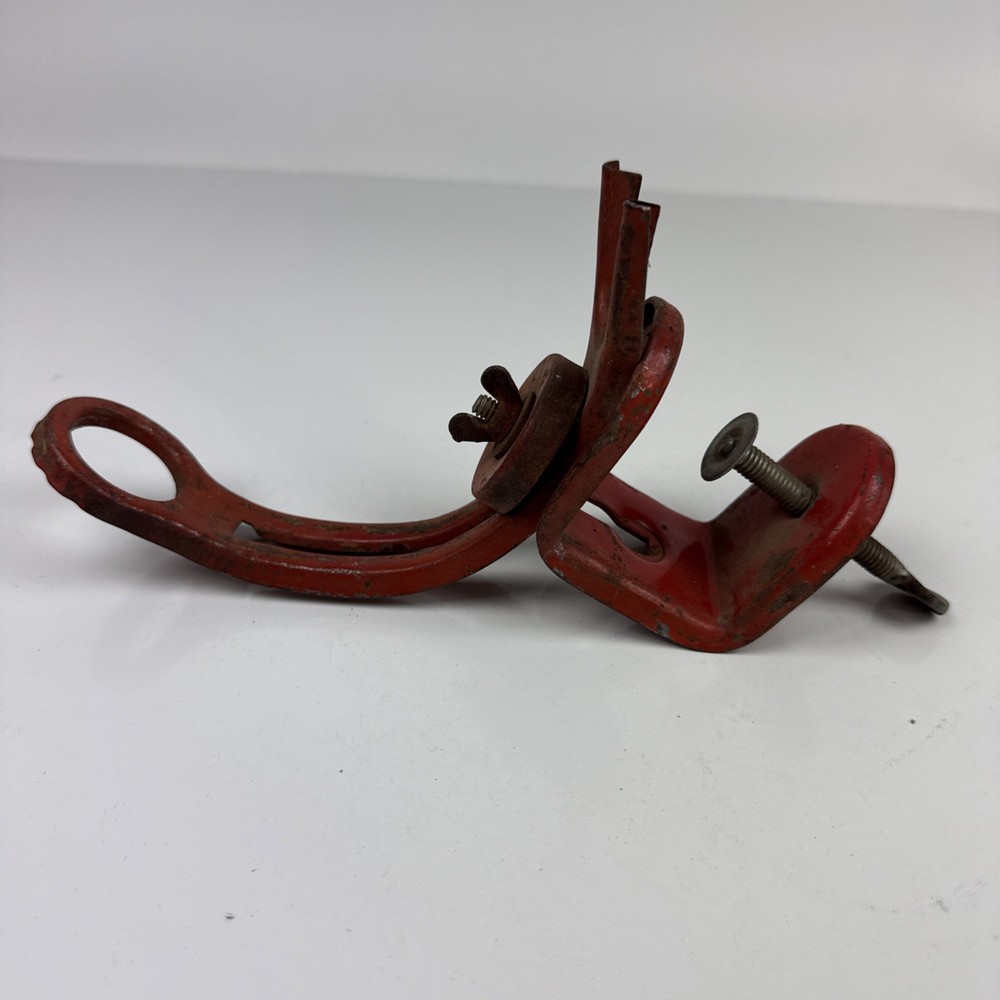 🎣 Vintage Fishing Rod Adjustable Holder Red