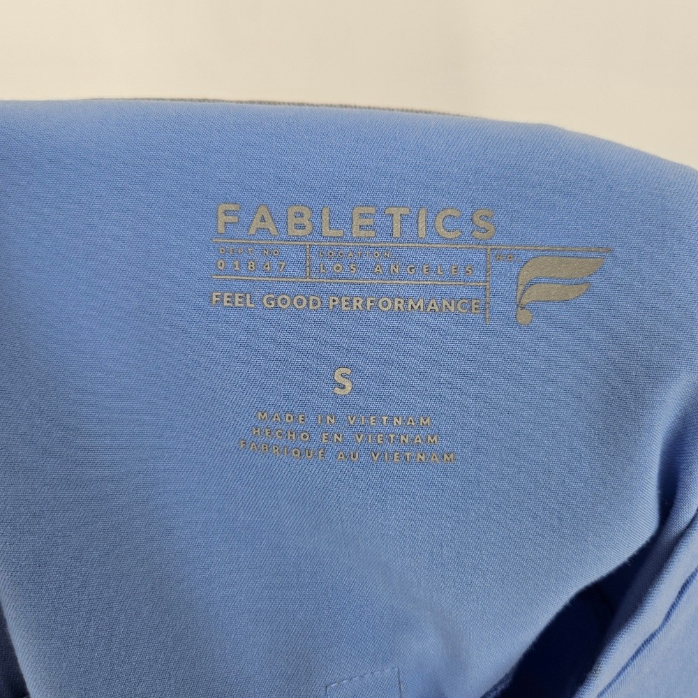 Fabletics Vital Scrub Top Womens Small Short Sleeve Nurses Uniforms Light Blue