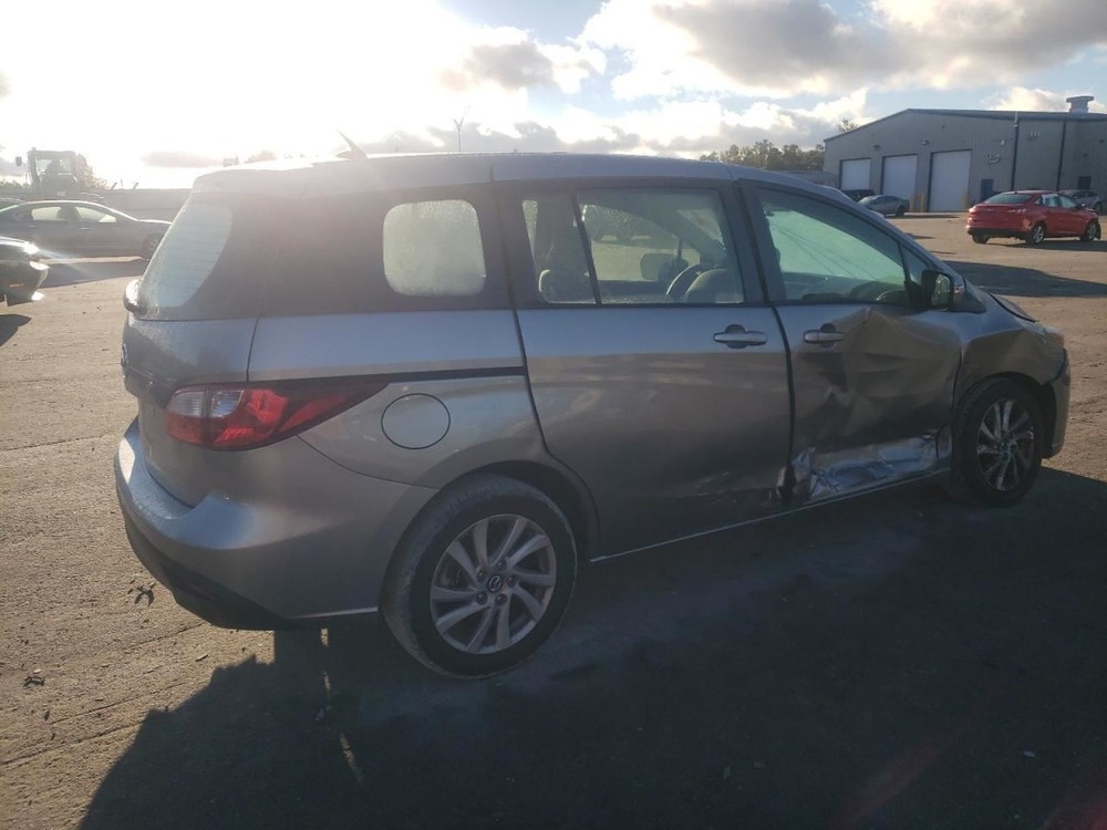 5 2013 Glove Box 4925474