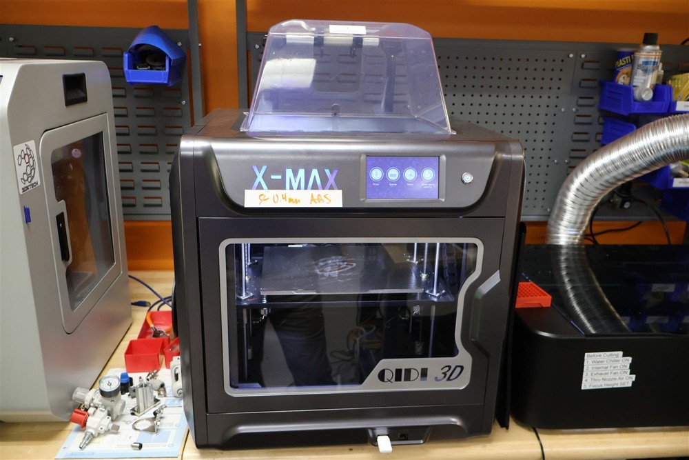 Unknown Qidi 3D X-Max PLASTIC ACCESSORY EQPT