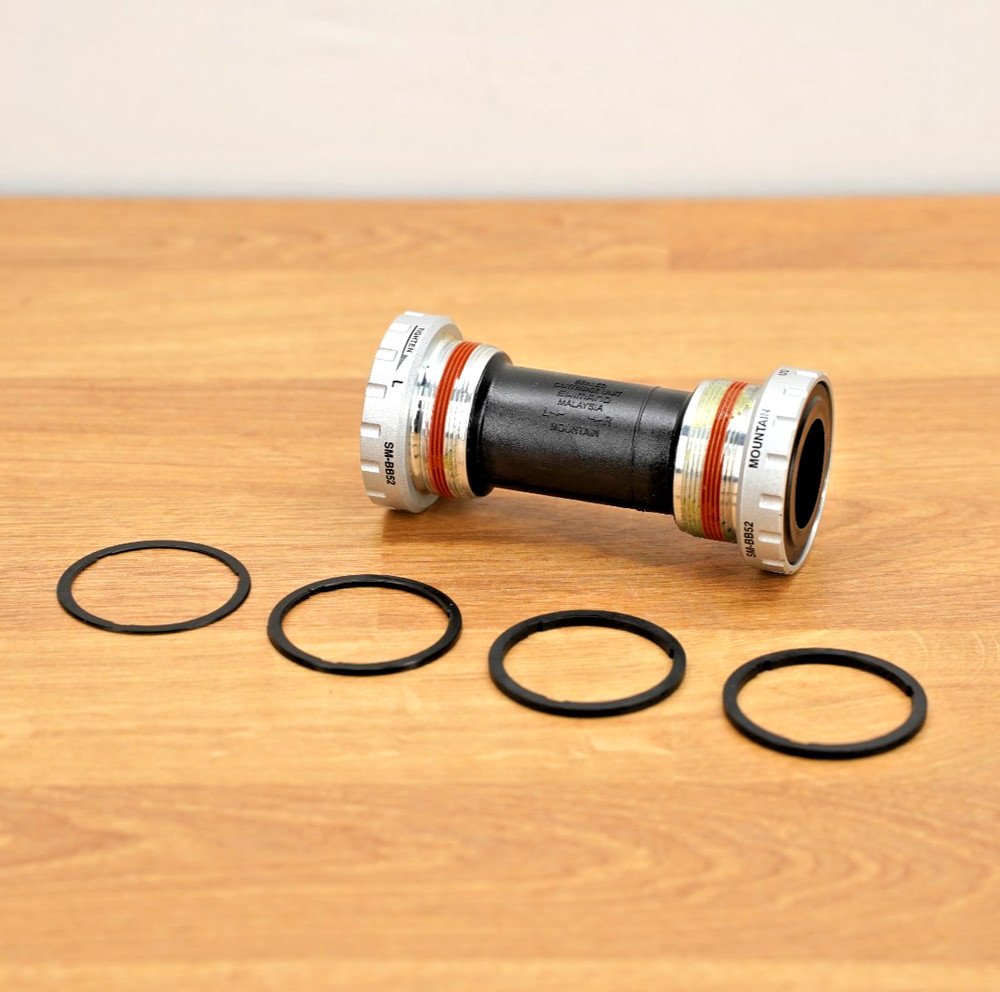 Shimano SM-BB52 BSA Threaded Bottom Bracket 68/73mm - NEW OEM