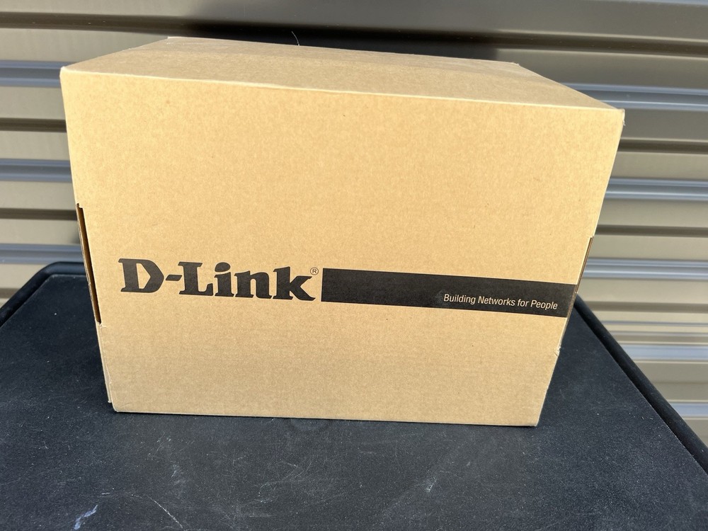 D-LINK DNS 726-4 NETWORK VIDEO RECORDER FOR D-LINK (NEW OPEN BOX)