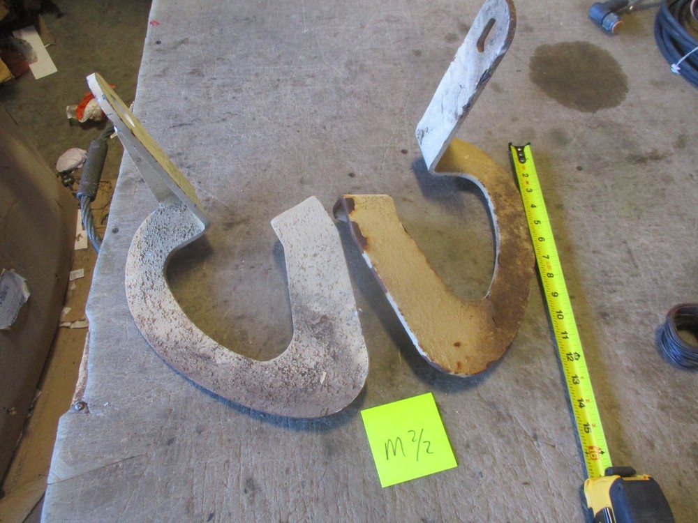 Pair of R&L Heavy Steel Bolt-On Side Steps for Military Vehicles, Corner Mount