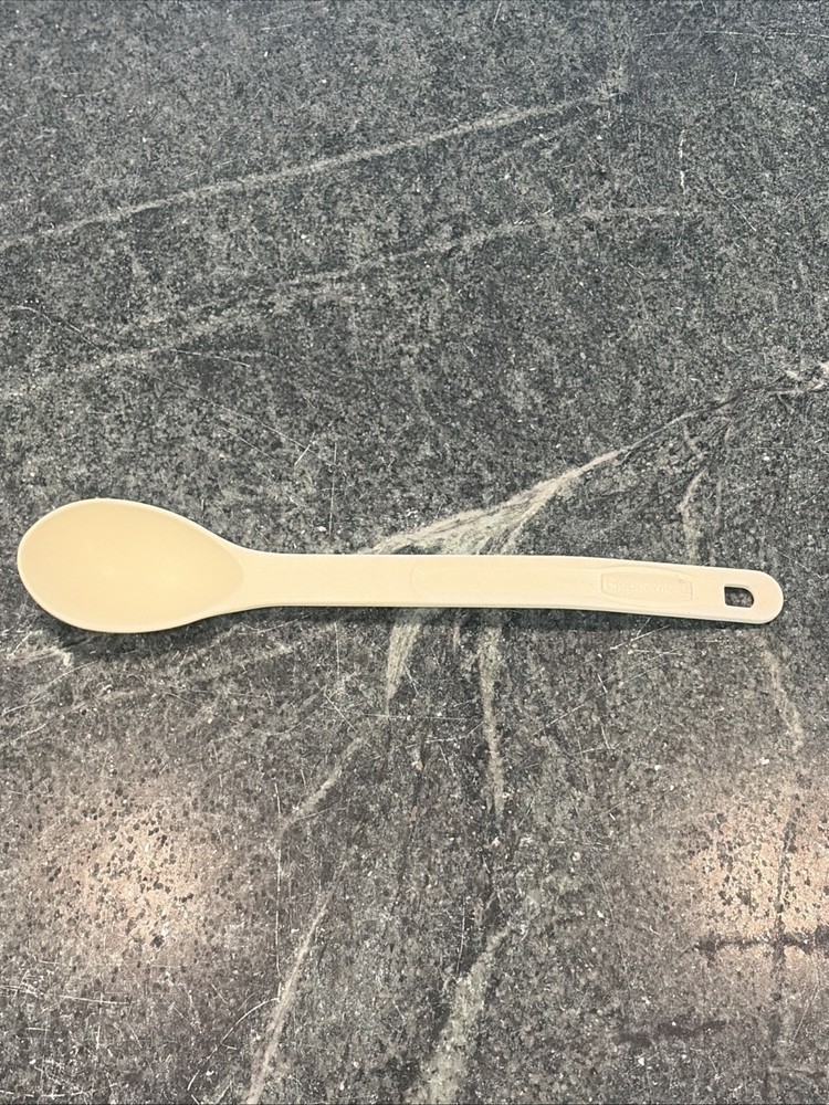 Vintage Rubbermaid White Serving Spoon Nylon Plastic Solid Basting 1973 USA