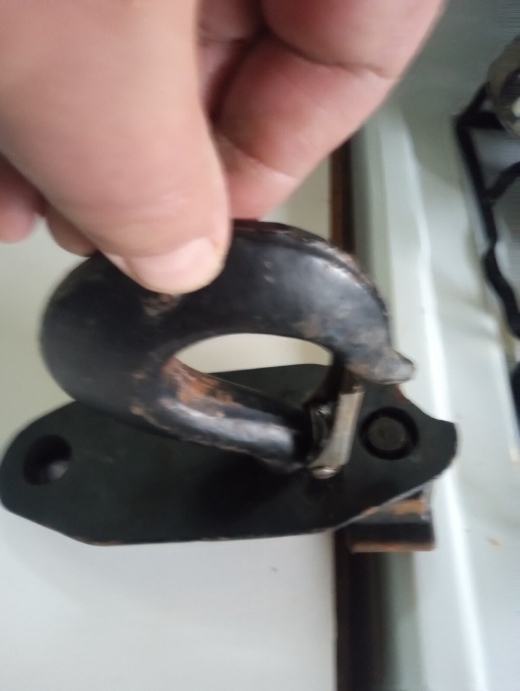 top hook for large frame cm hoist pre owned columbus McKinnon