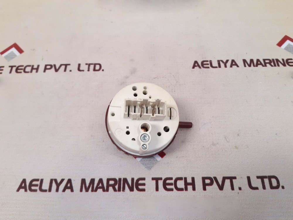 7334830 Pressure Switch