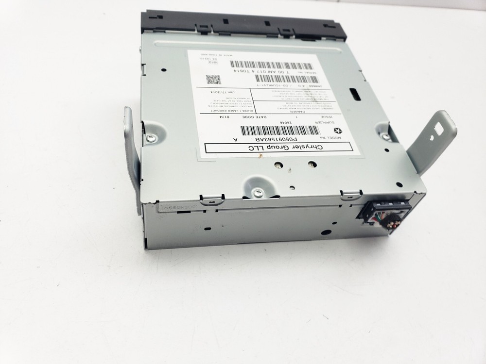 JEEP CHEROKEE KL CD PLAYER HEAD UNIT 2014 P05091563AB