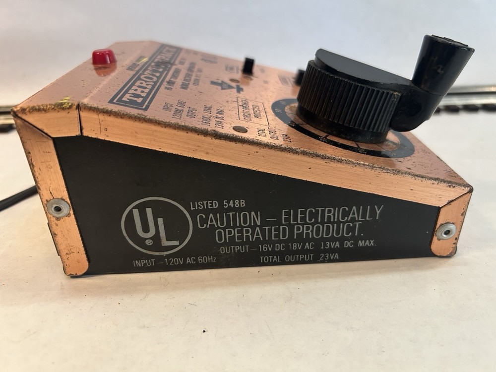 MRC Throttepack HO Transformer Model 501 - AC & DC Outputs - TESTED