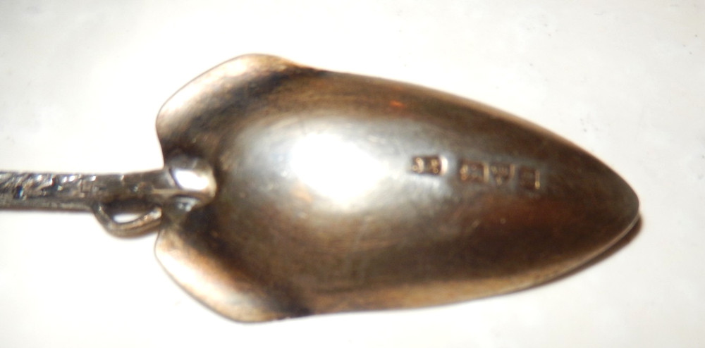 Souvenir grapefruit Spoon Silver Antique Thistle 18.1 g