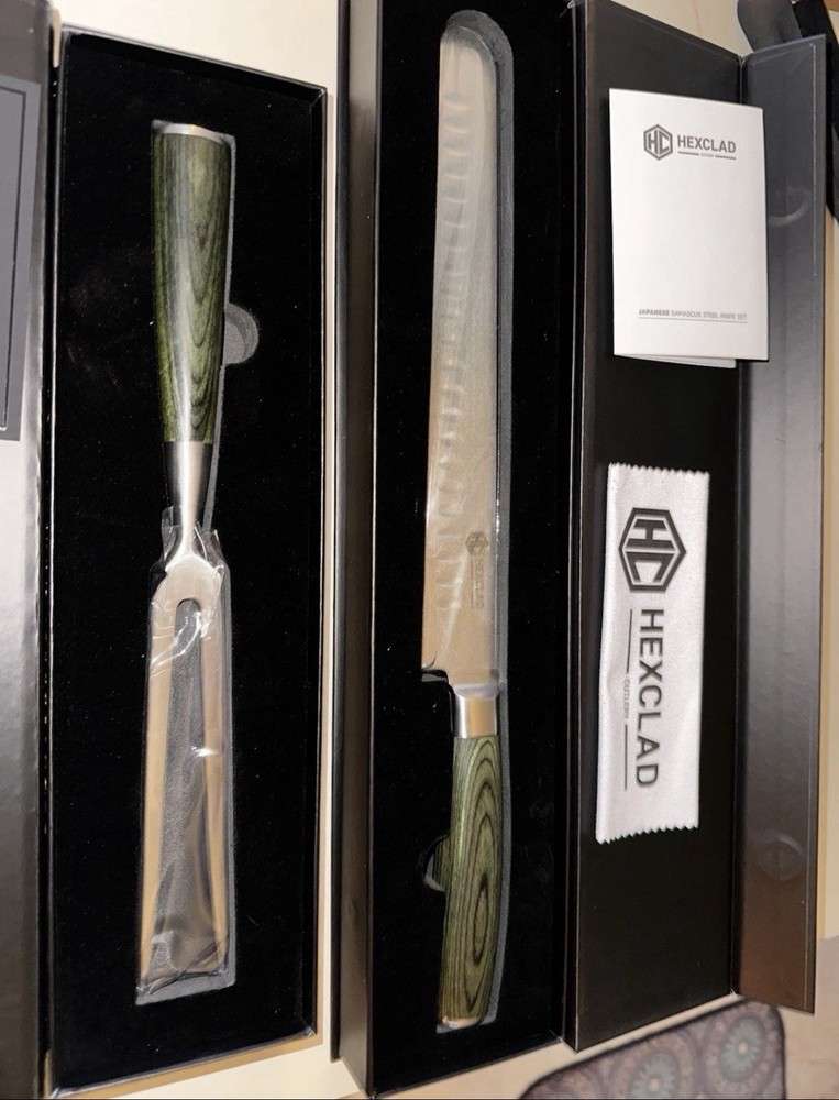 HexClad 10” Carving Knife & 6” Carving Fork Damascus Set.