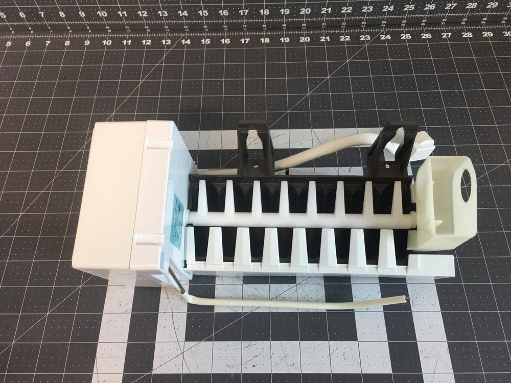 GE  Refrigerator Ice Maker  P# WR30X0327