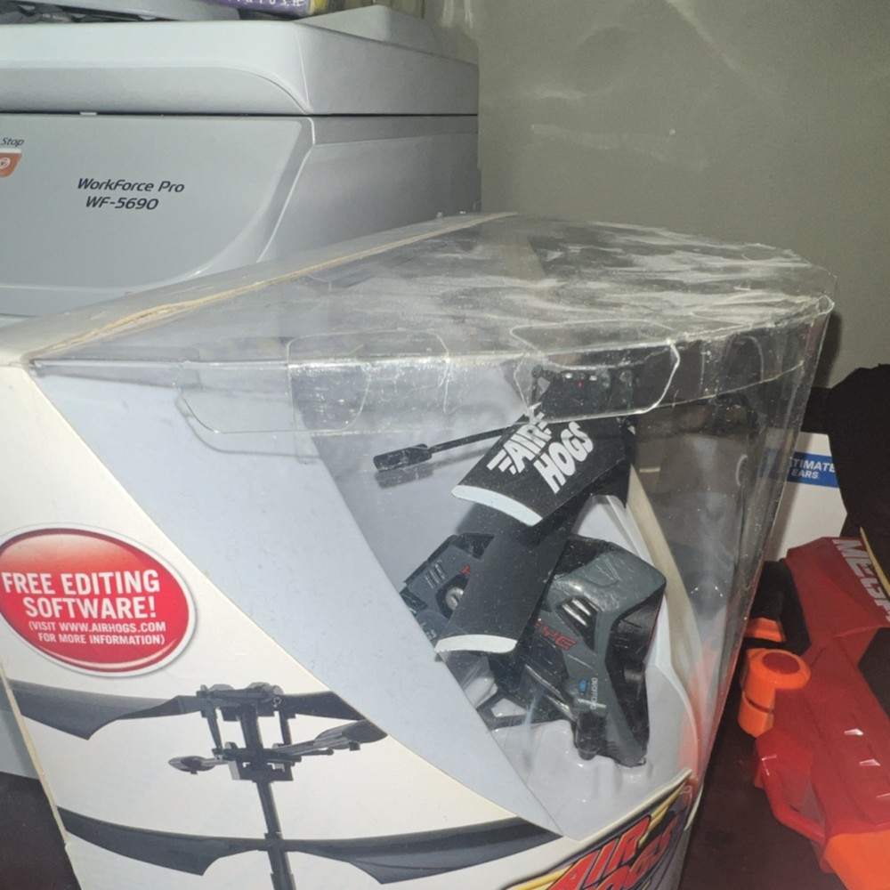 Air Hogs Hawk Eye RC Micro Helicopter w/ Video Camera