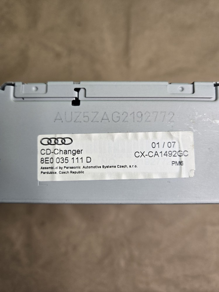 2005-2008 Audi A4/S4 B7 6 Disc CD Changer