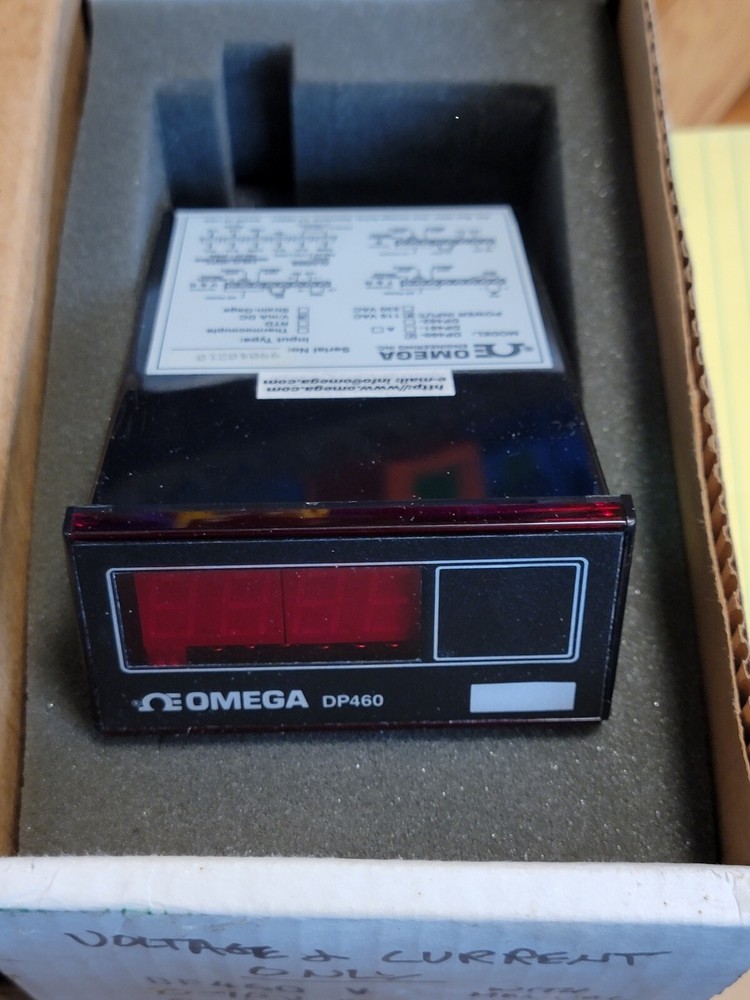 Omega DP460-V Voltage & Current Meter