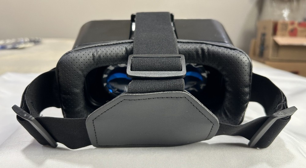 VR PARK Virtual Reality Headset with Remote for iPhone/Samsung/Android **NEW**