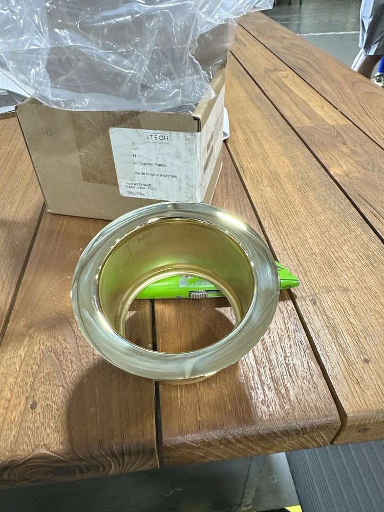 BRASSTECH GARBAGE DISPOSER FLANGE Satin Brass