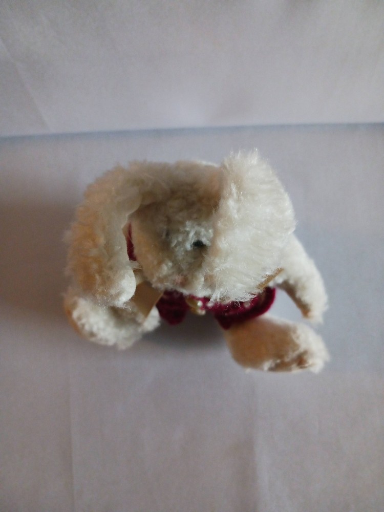 Vintage Boyds Bears "Demi" Sittting Plush Rabbit