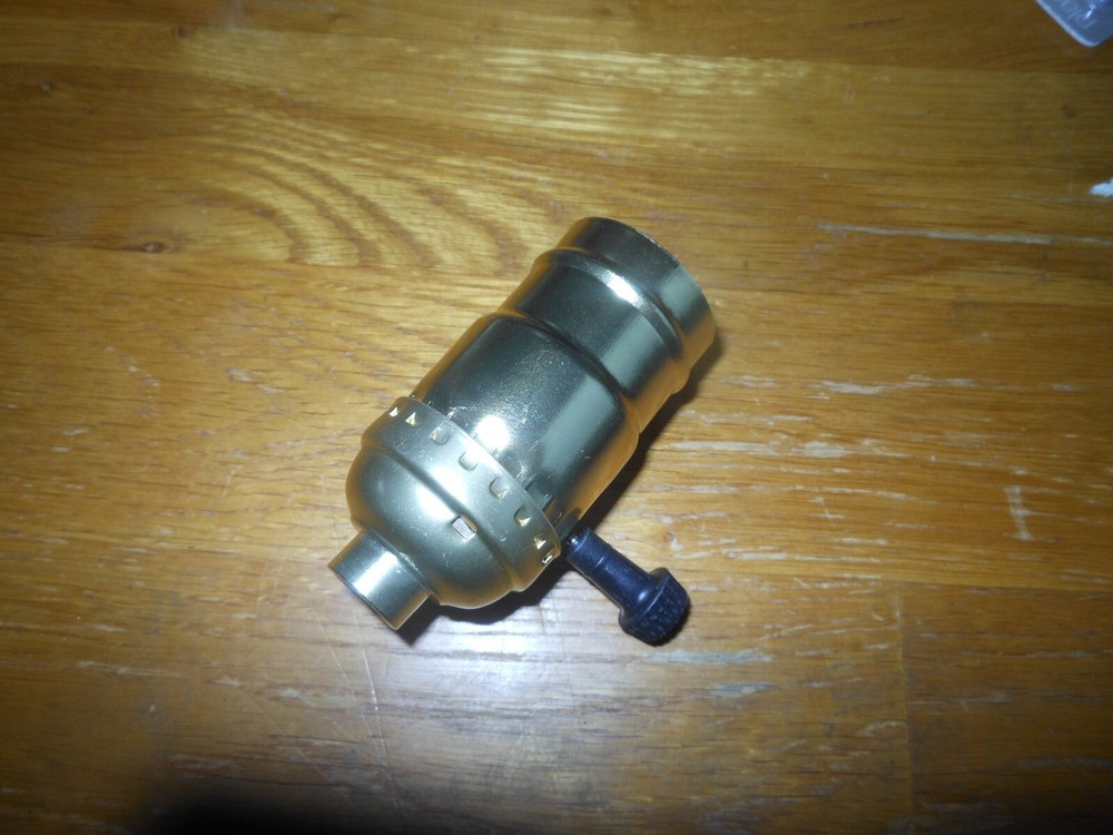 New 2 Circuit 3 Terminal Medium Base Lamp Socket With Brass Shell By ADL D56BB